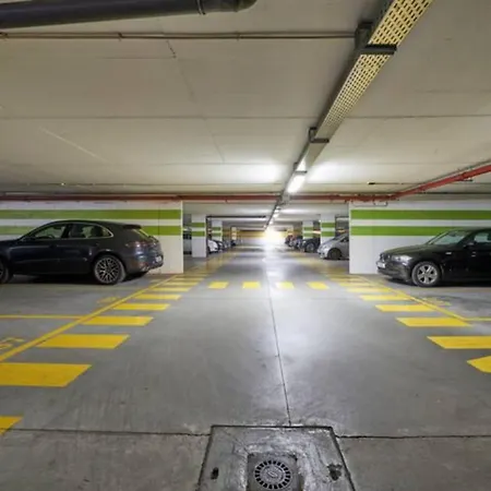 Guestready - Lexus Expo *